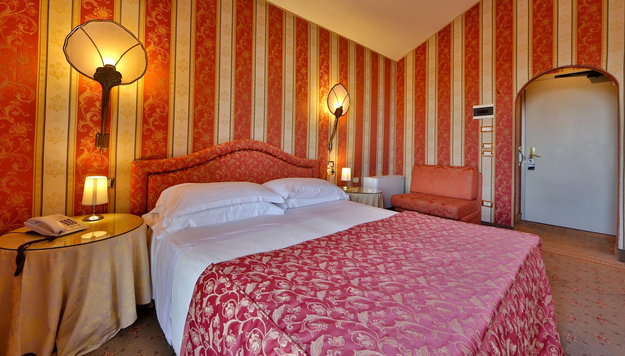 Hotel Biasutti Венеция-Лидо Экстерьер фото