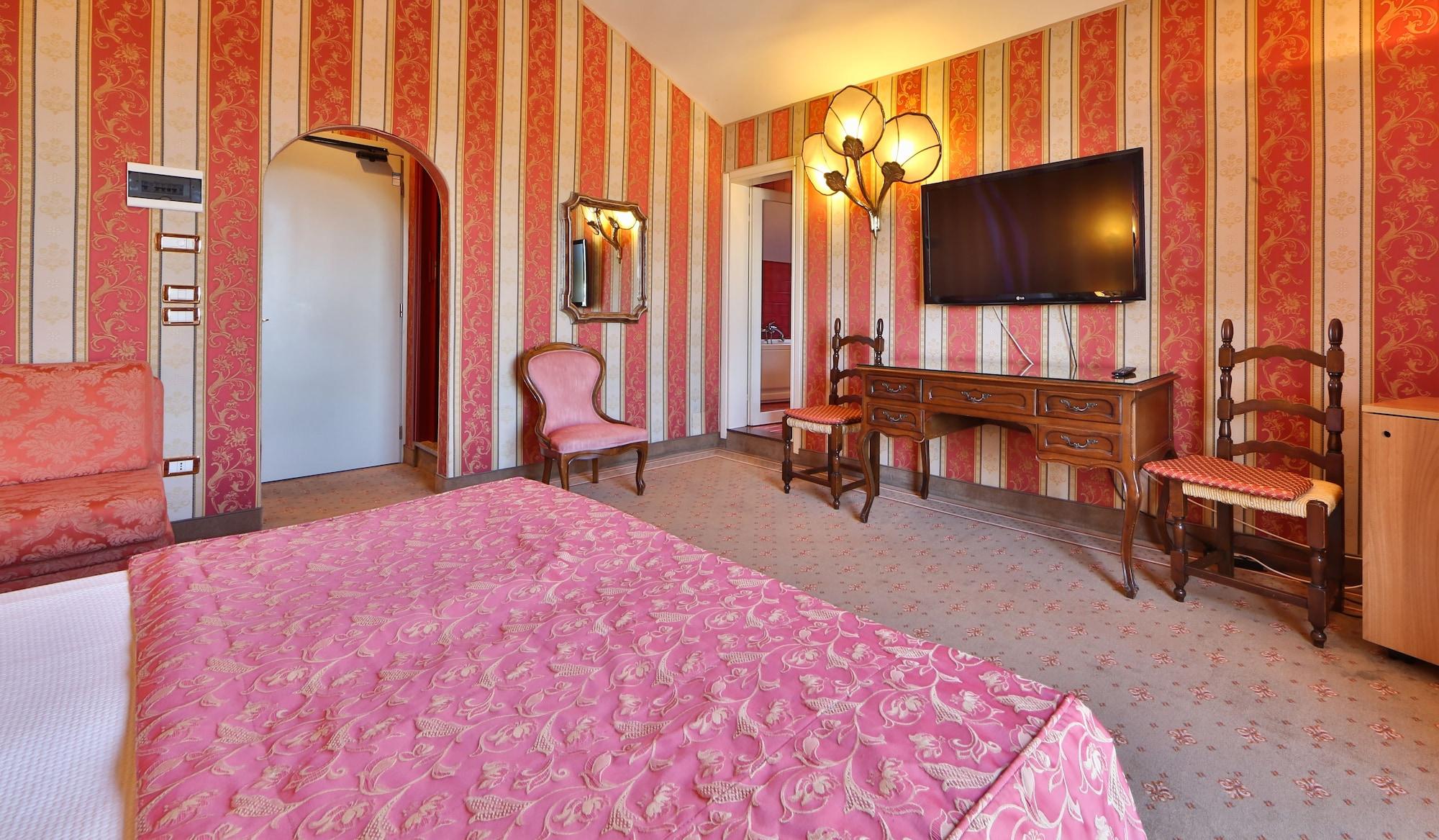 Hotel Biasutti Венеция-Лидо Экстерьер фото