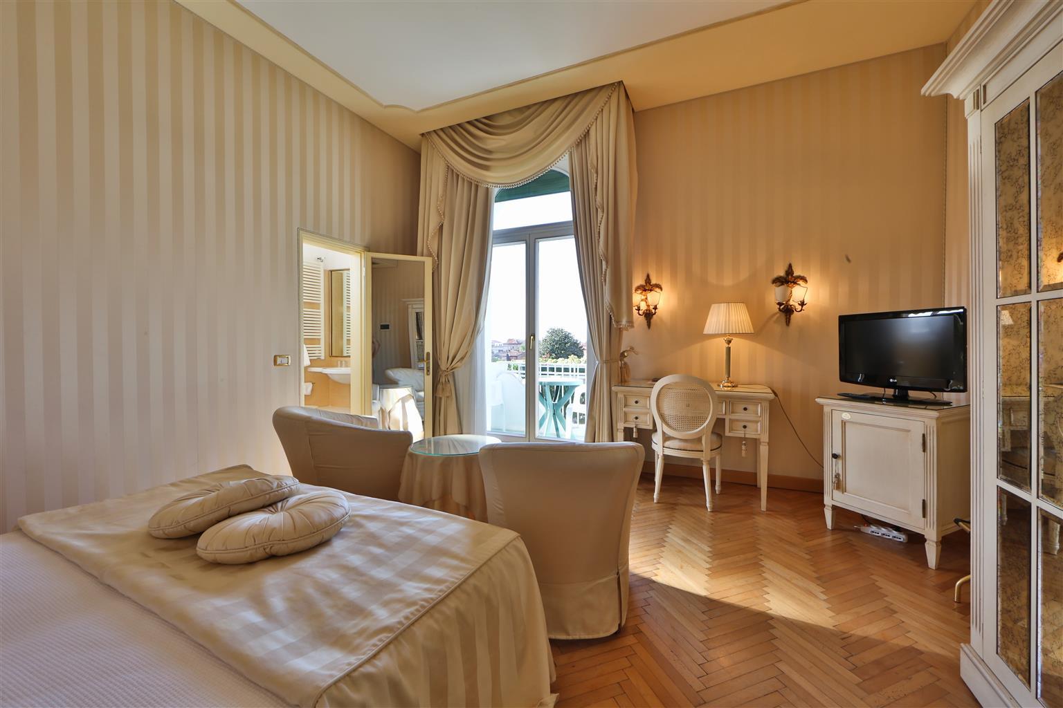 Hotel Biasutti Венеция-Лидо Экстерьер фото